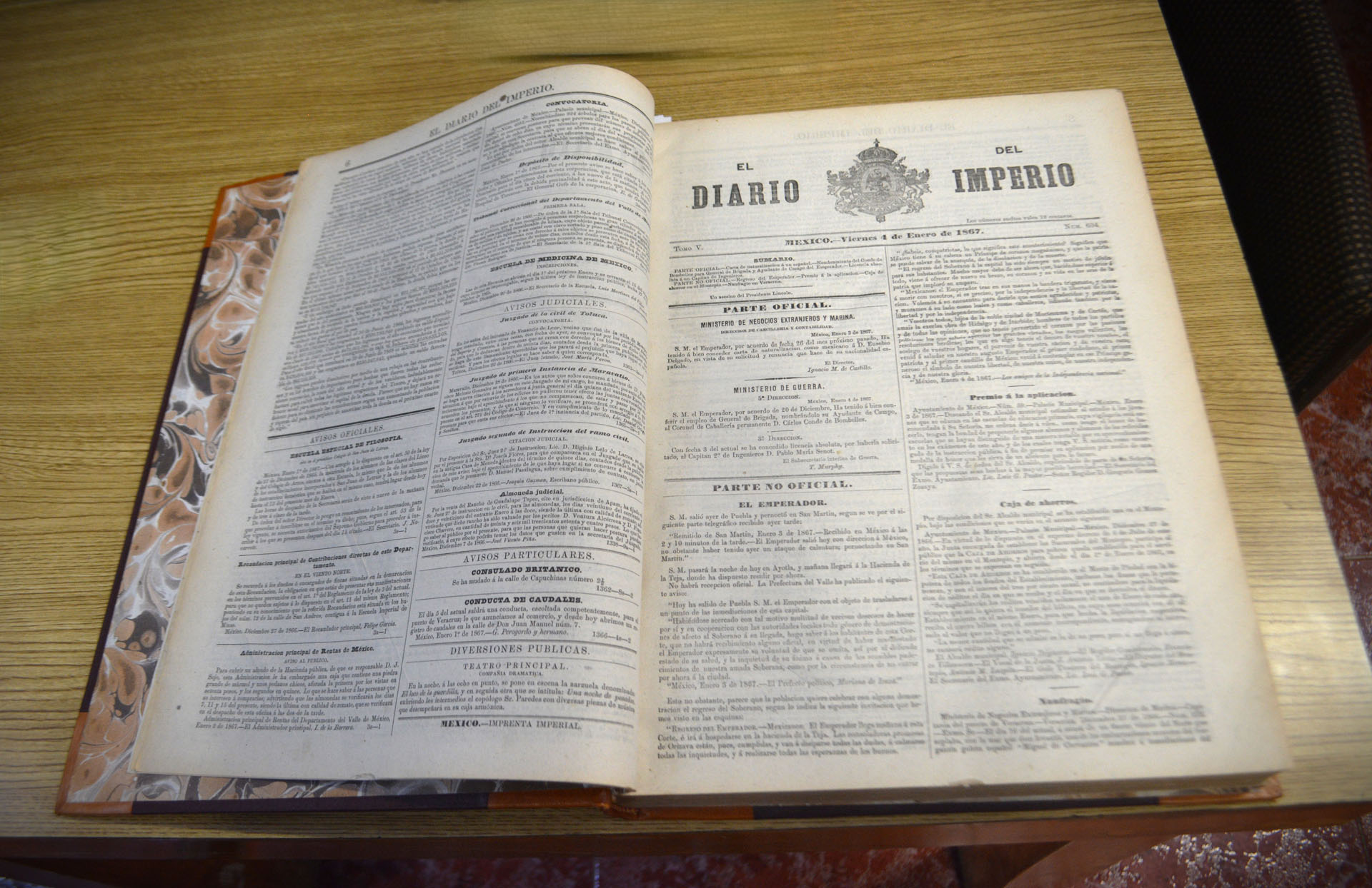 [reservado_4.5_libroabierto]