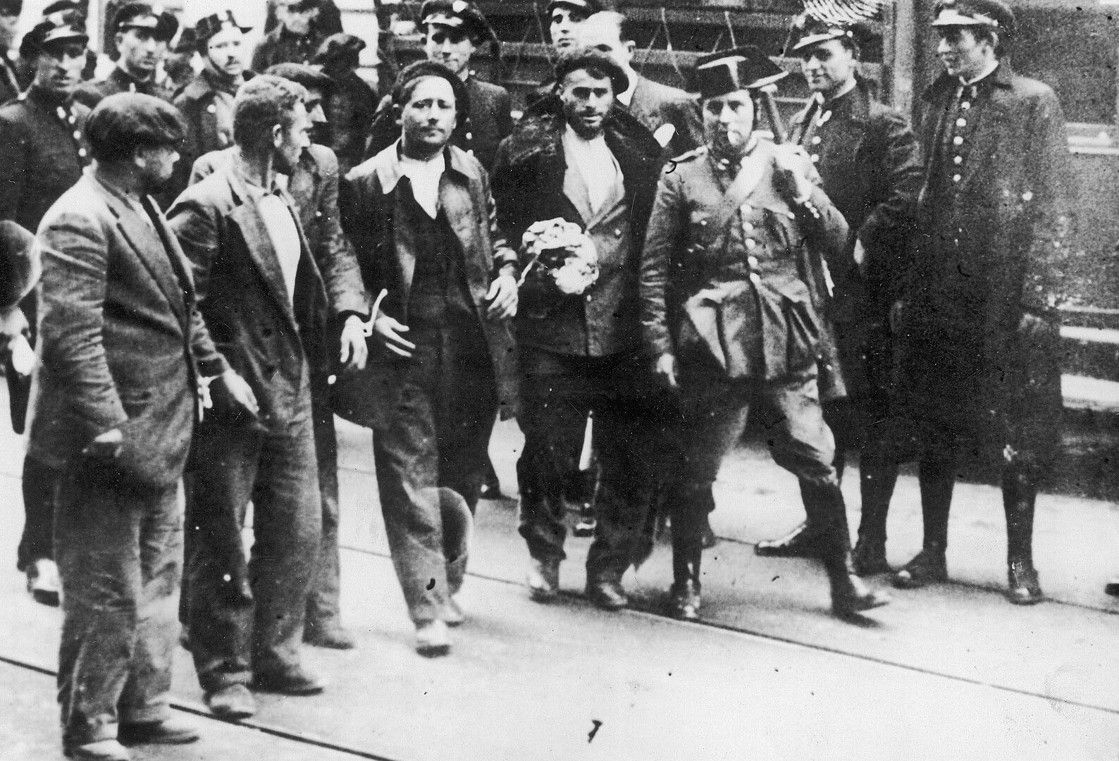 [mendoza_1_invasion_sovietica_praga]