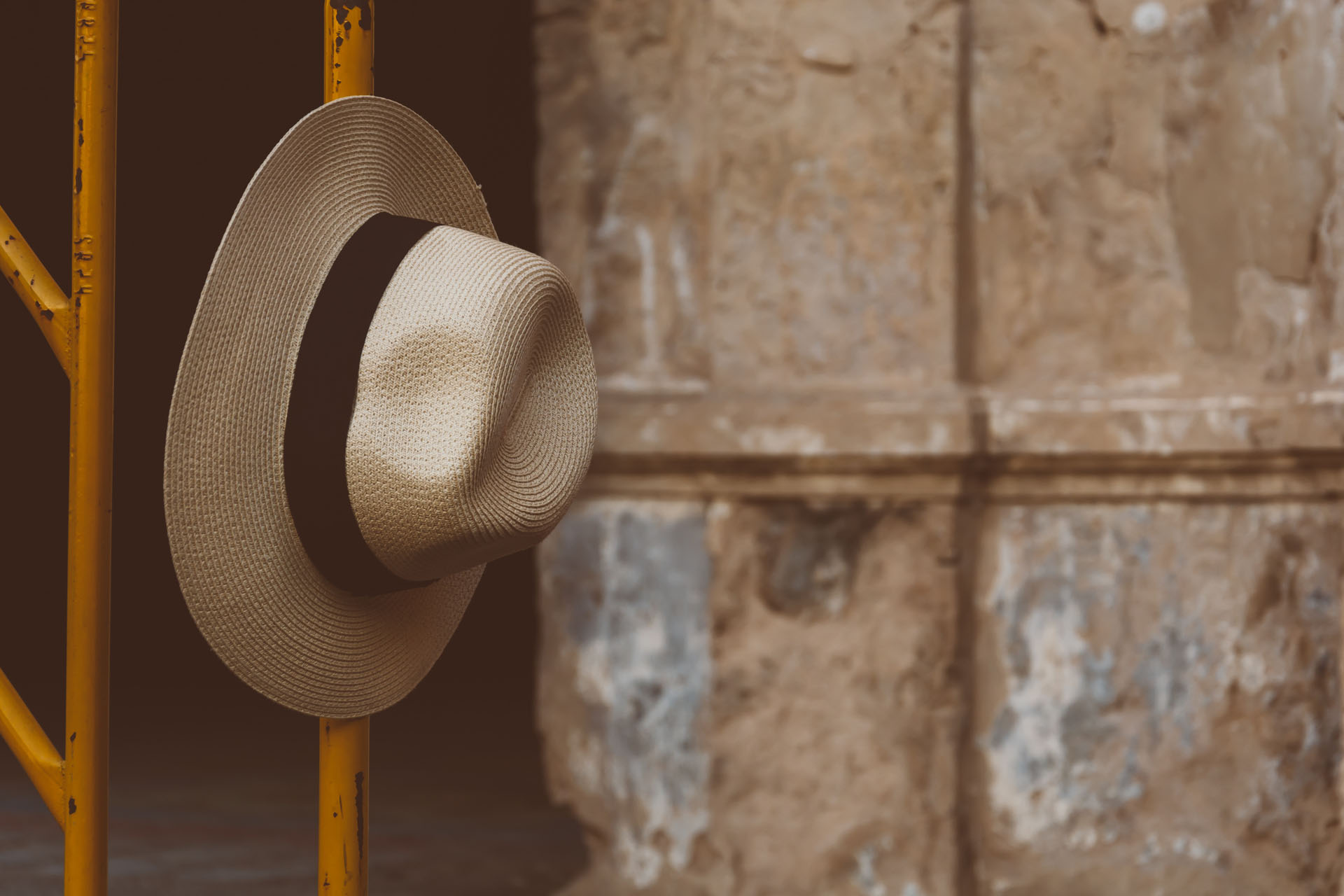 [becerra_3_sombrero]